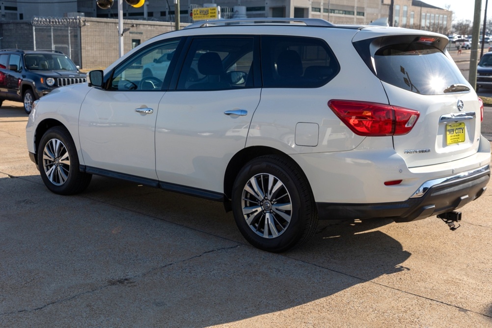 2019 Nissan Pathfinder SL Bobby Ledbetter Cars 