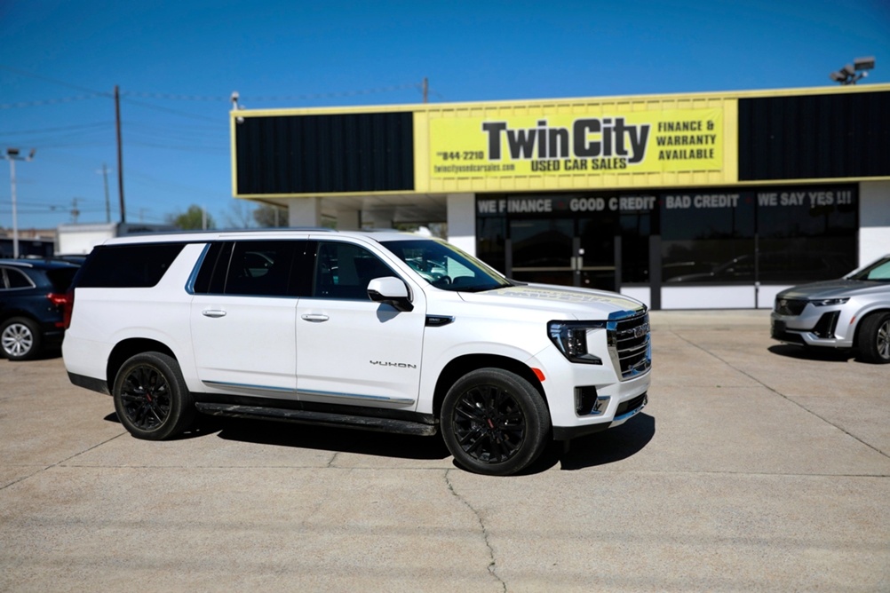 2023 GMC Yukon XL SLT Bobby Ledbetter Cars 