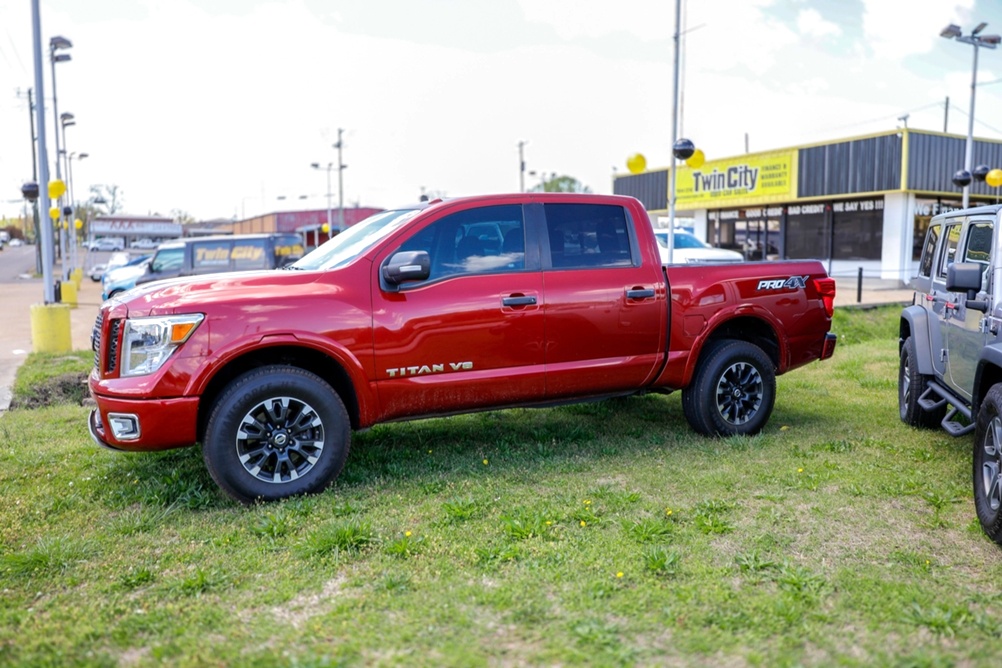 2019 Nissan Titan PRO-4X Bobby Ledbetter Cars 