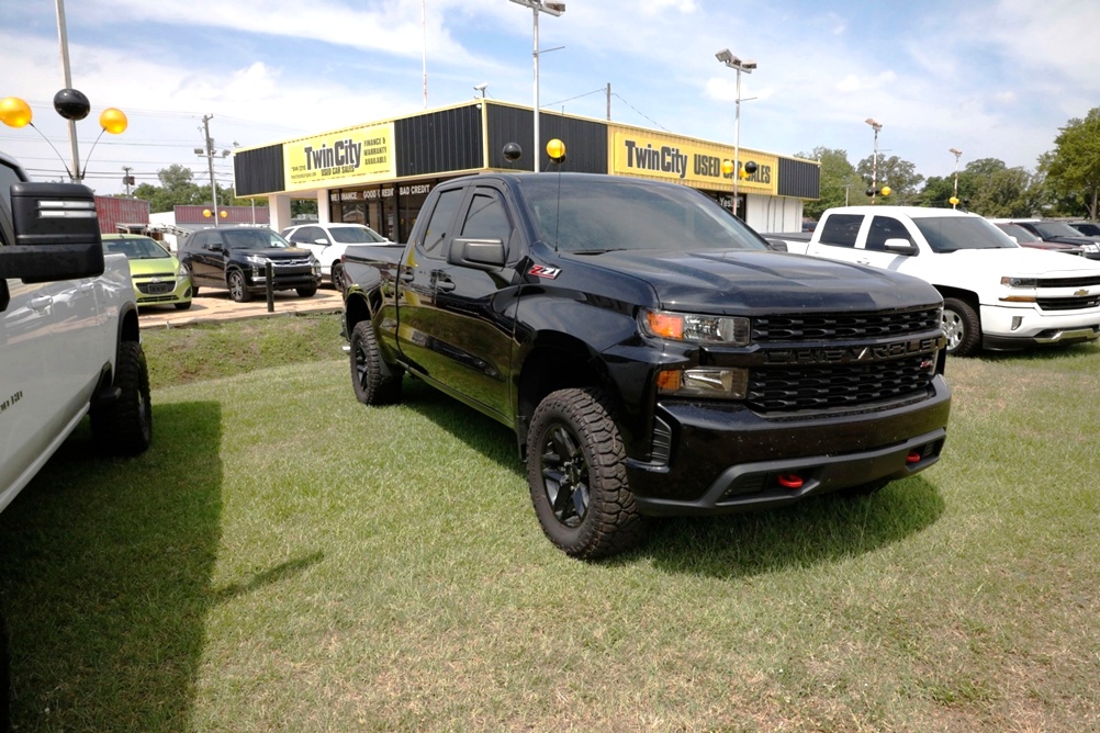 2020 Chevrolet Silverado 1500 Custom Trail Boss Bobby Ledbetter Cars 