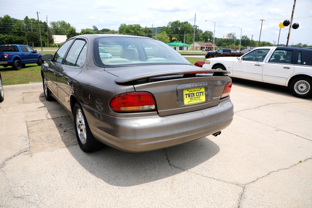 2002 Oldsmobile Intrigue GL Bobby Ledbetter Cars 