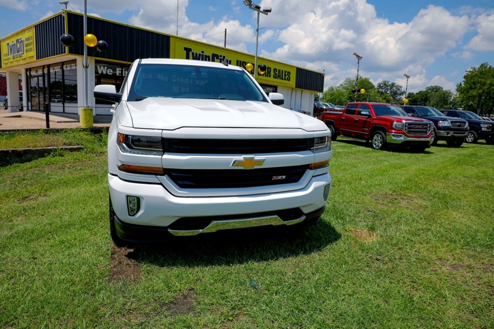 2018 Chevrolet Silverado 1500 LT Bobby Ledbetter Cars 