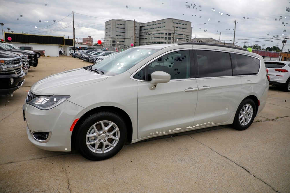 2020 Chrysler Pacifica Touring Bobby Ledbetter Cars 