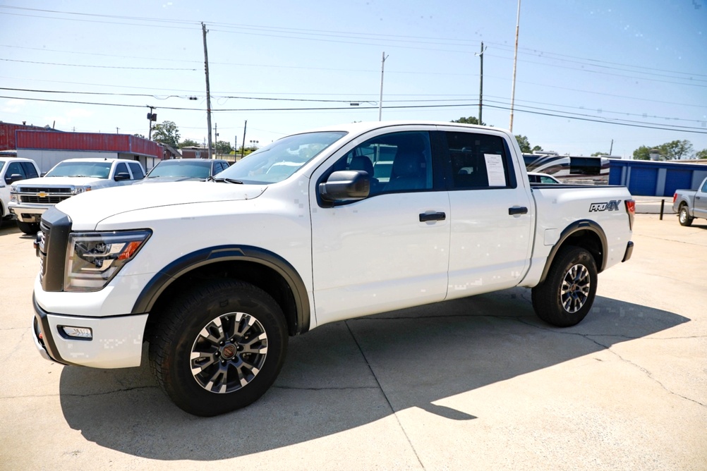 2023 Nissan Titan PRO-4X Bobby Ledbetter Cars 