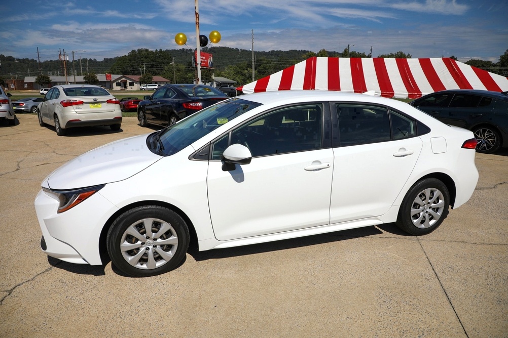 2022 Toyota Corolla LE Bobby Ledbetter Cars 