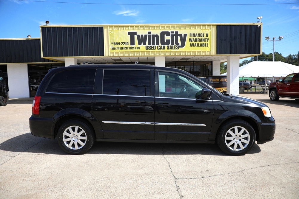 2014 Chrysler Town & Country Touring Bobby Ledbetter Cars 