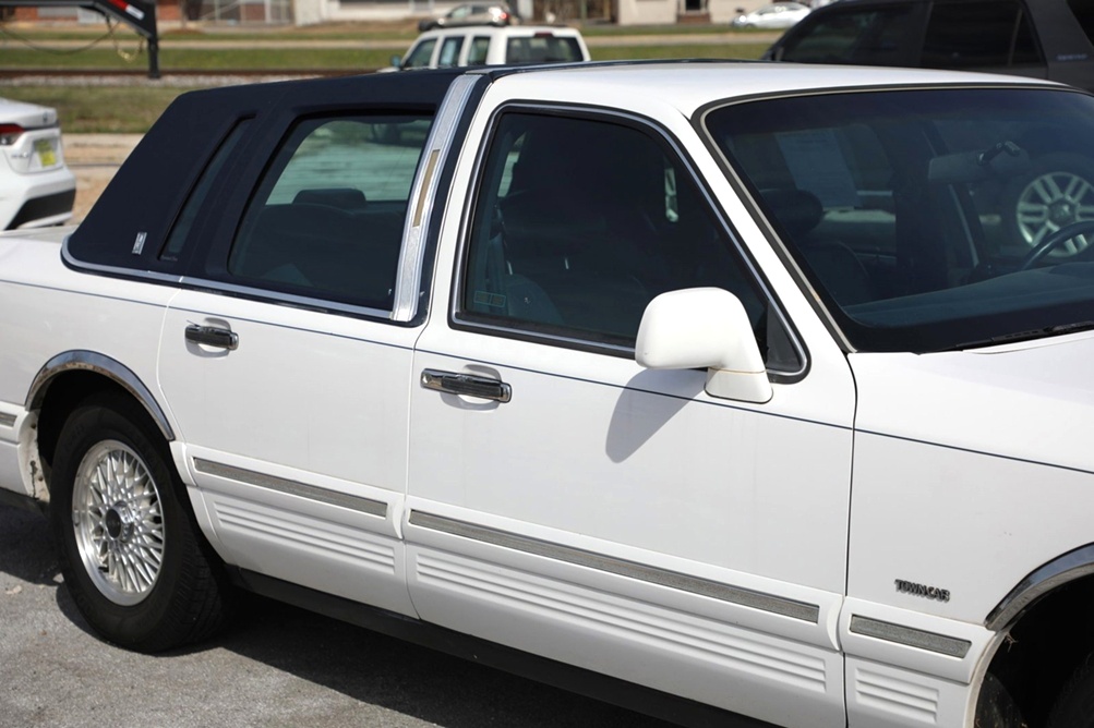 1996 Lincoln Town Car Signature Bobby Ledbetter Cars 