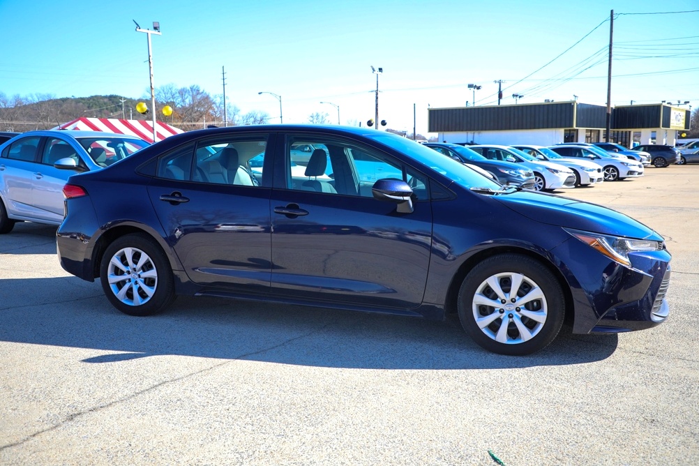 2024 Toyota Corolla LE Bobby Ledbetter Cars 
