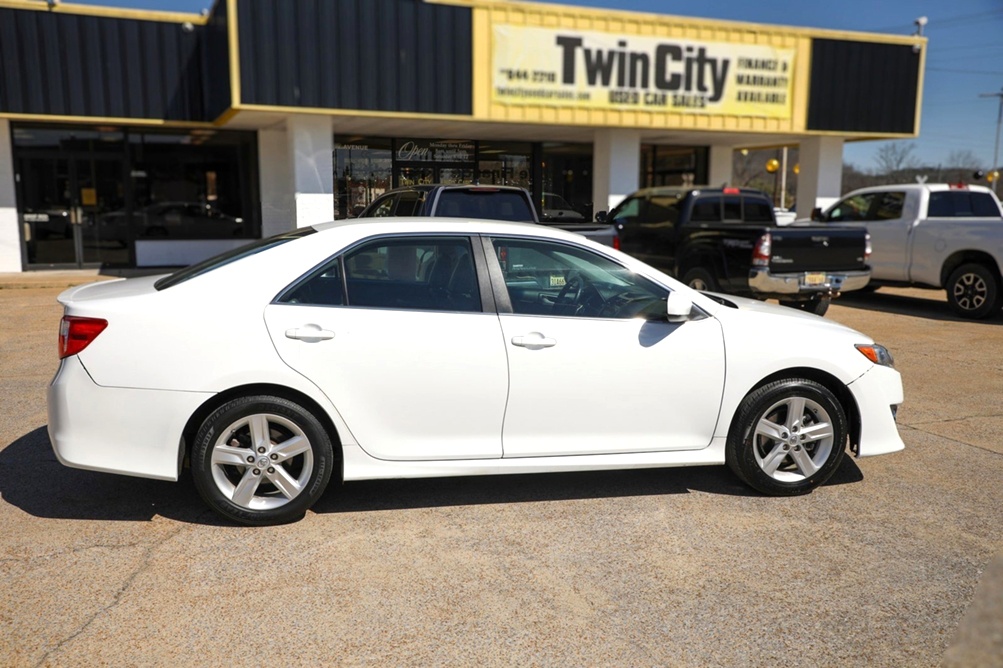 2014 Toyota Camry SE Bobby Ledbetter Cars 