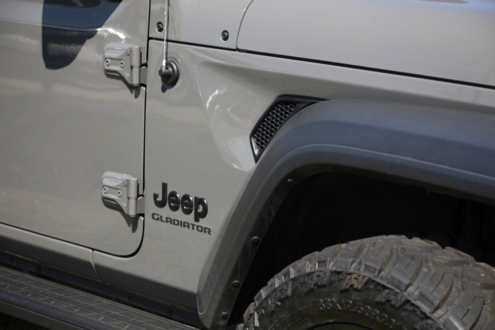 2020 Jeep Gladiator Sport Bobby Ledbetter Cars 
