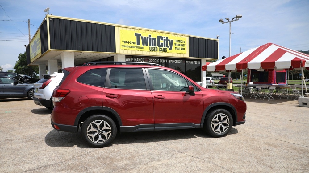 2022 Subaru Forester Premium Bobby Ledbetter Cars 