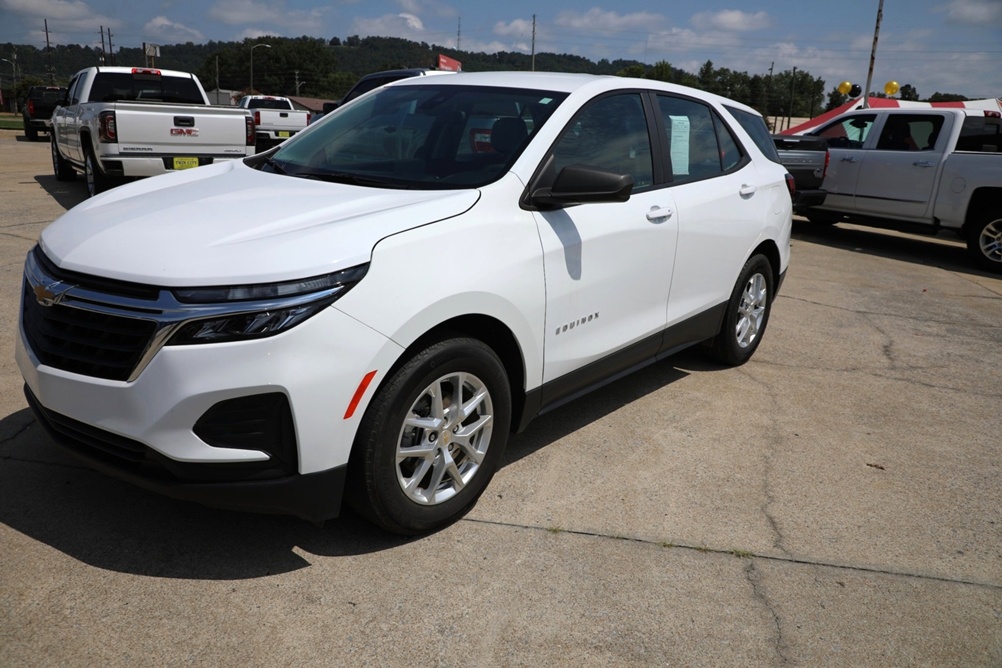 2022 Chevrolet Equinox LS Bobby Ledbetter Cars 