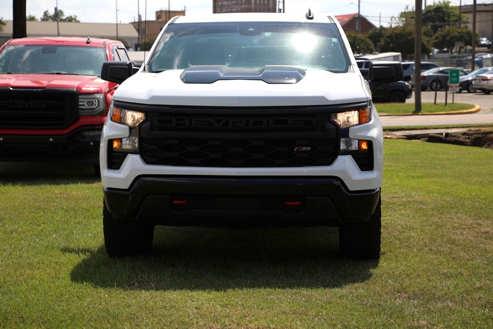 2023 Chevrolet Silverado 1500 Custom Trail Boss Bobby Ledbetter Cars 