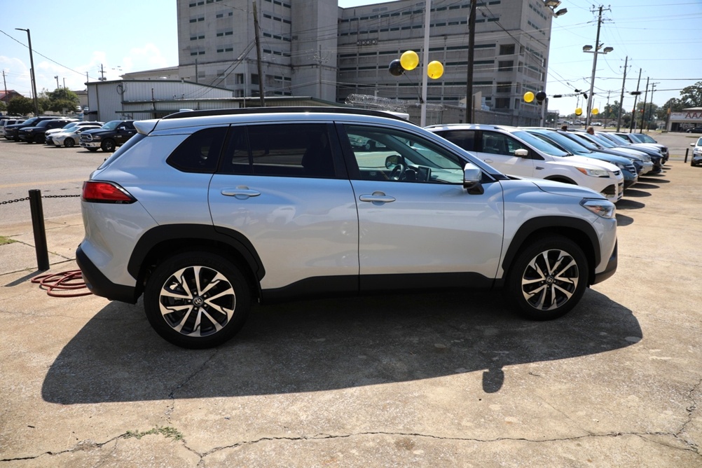 2022 Toyota Corolla Cross XLE Bobby Ledbetter Cars 